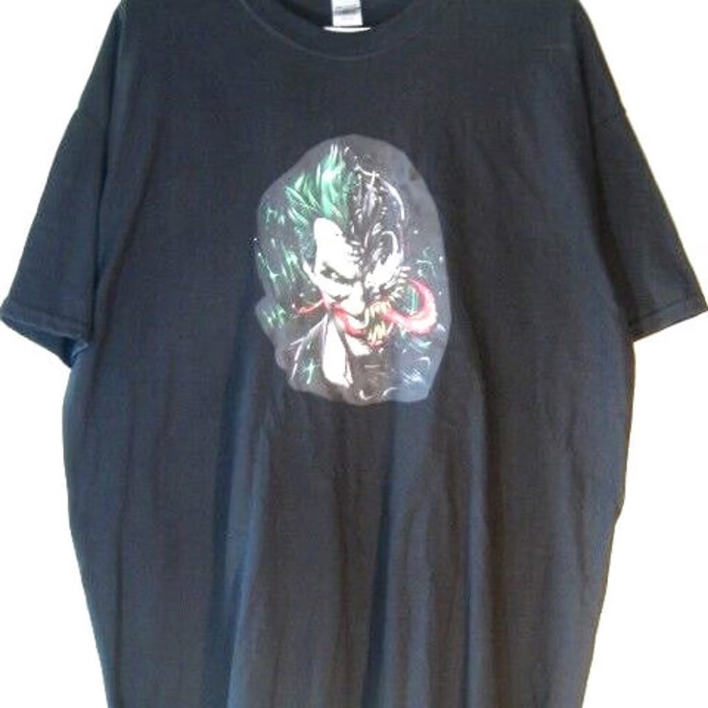 joker/venom vonomous black tshirt size xl by gildan
